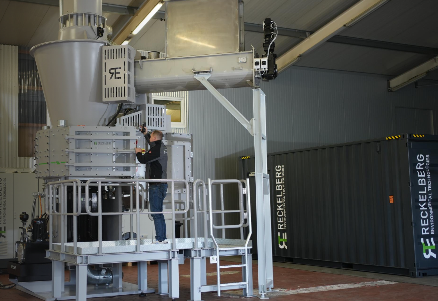 Vertical Deep Vacuum Dryer